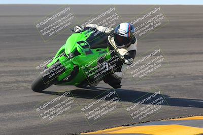 media/Feb-05-2023-SoCal Trackdays (Sun) [[b2340e6653]]/Bowl (10am)/